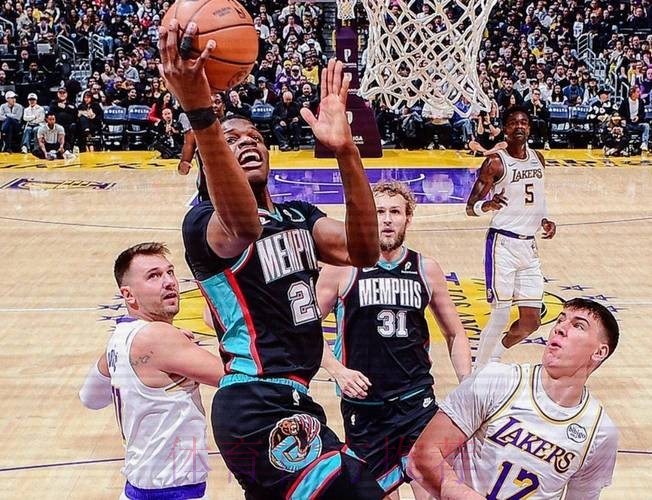 硬气16分大逆转,NBA西部第5连胜,3人轰下20+罚球对比41-22 硬气16分大逆转,NBA西部第5连胜,3人轰下20+罚球对比41-22